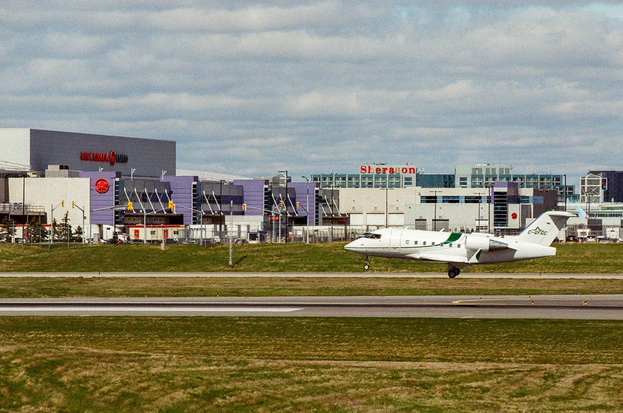 Challenger Jet moments before touchdown