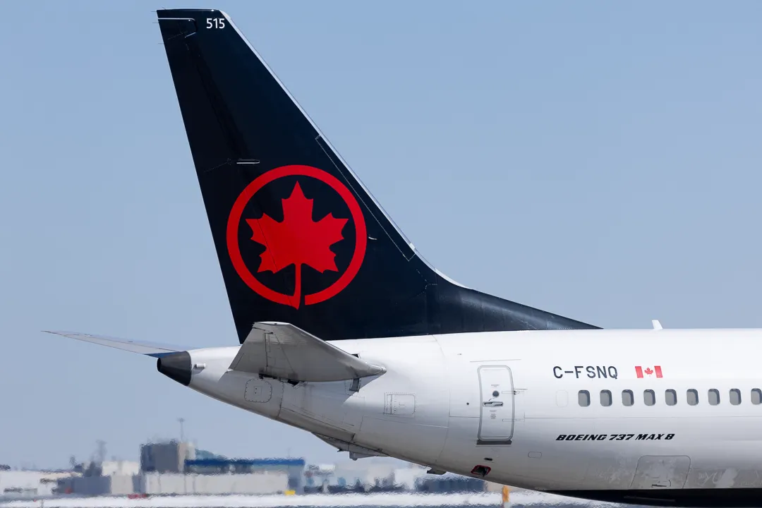 Air Canada 737 Tail