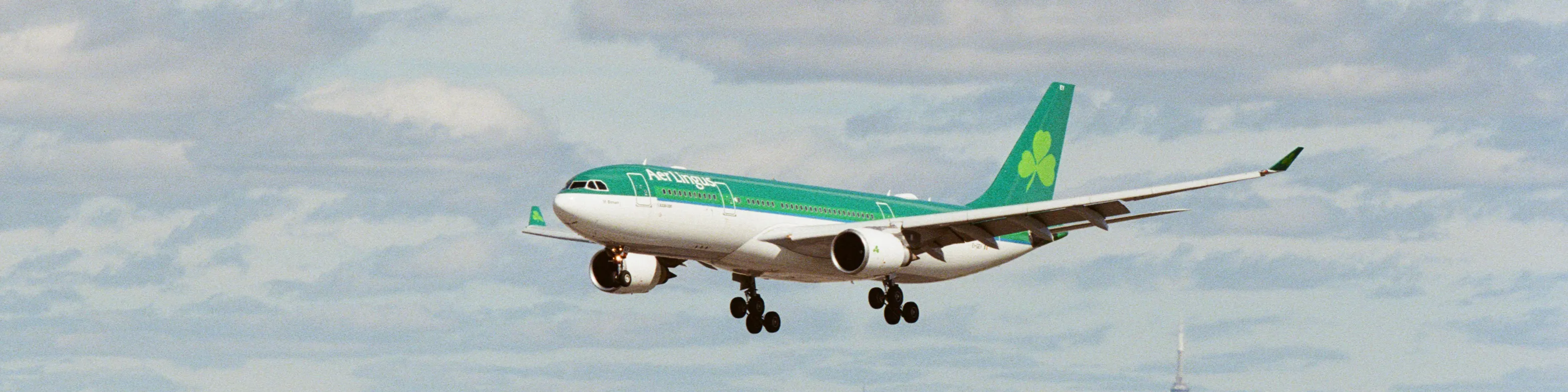 Plane on approach to Pearson Airport